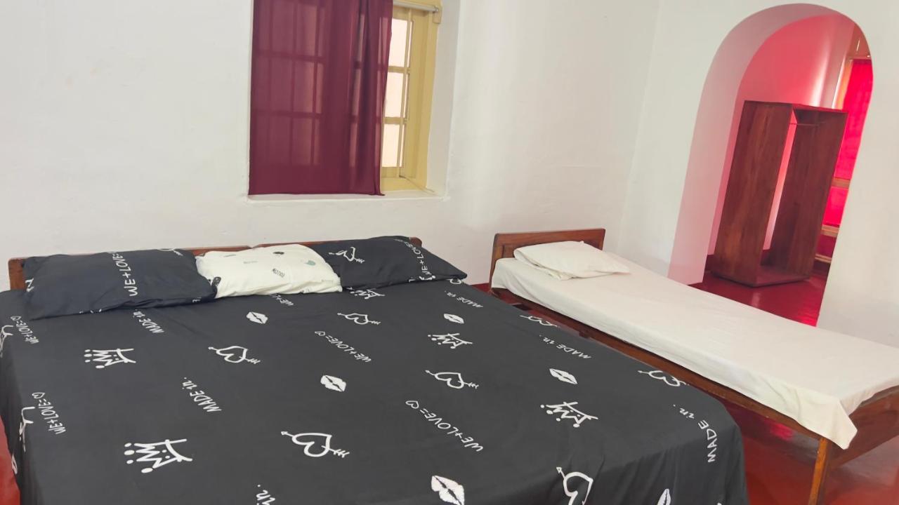 ホテル Resthouse Vavuniya エクステリア 写真