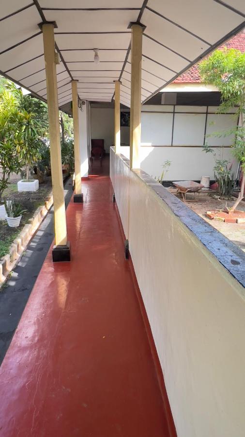 ホテル Resthouse Vavuniya エクステリア 写真