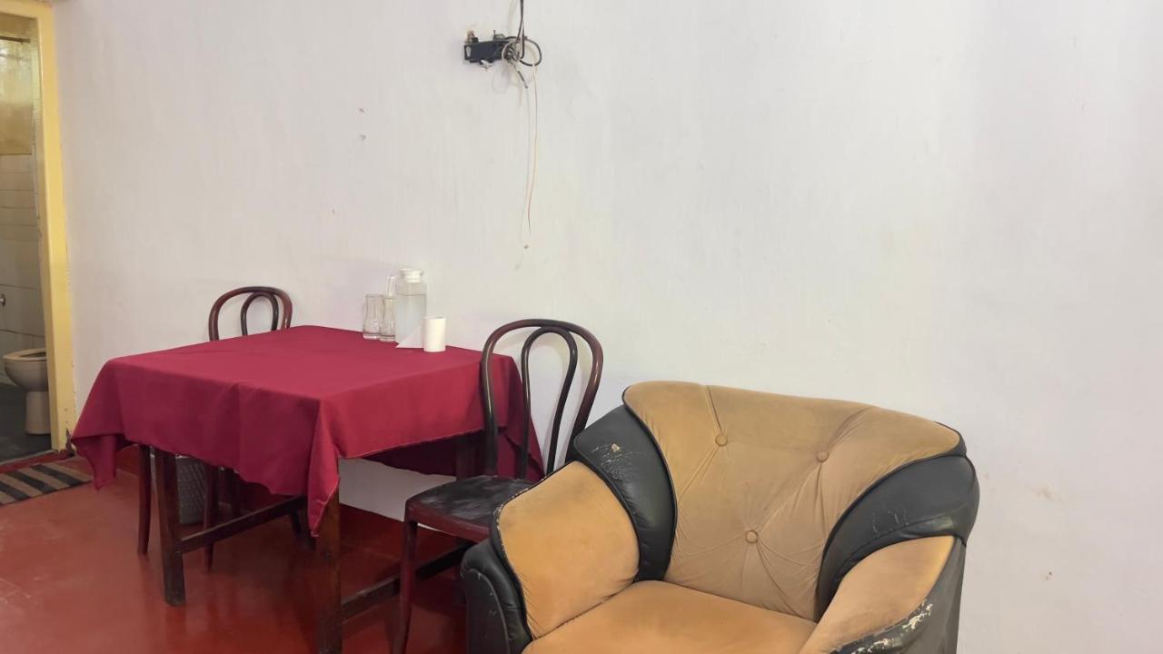 ホテル Resthouse Vavuniya エクステリア 写真